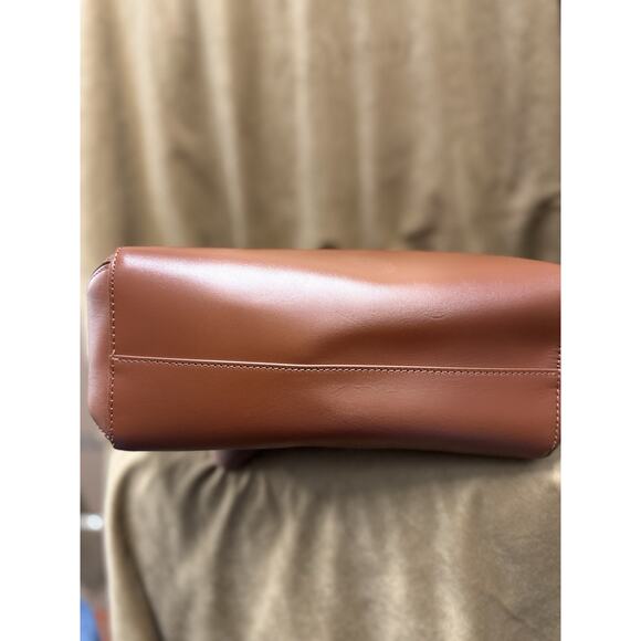Everlane the Form Bag Crossbody Adjustable Tan - Picture 7 of 14